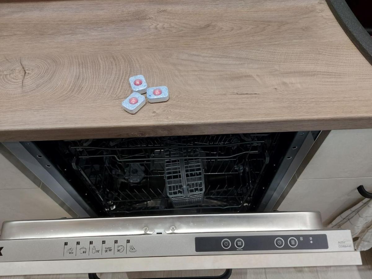 Kat Apartman Lägenhet Subotica Exteriör bild