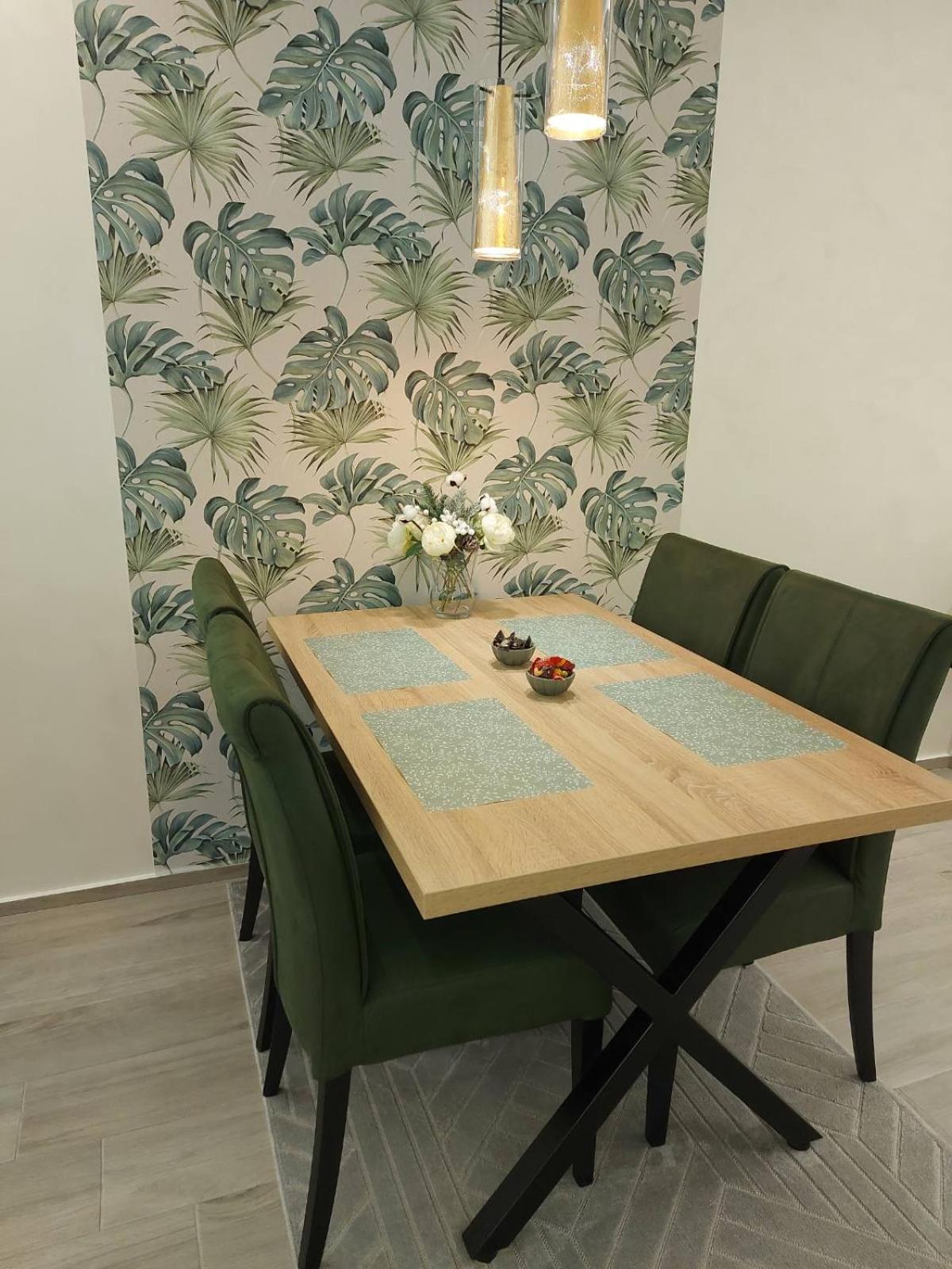 Kat Apartman Lägenhet Subotica Exteriör bild